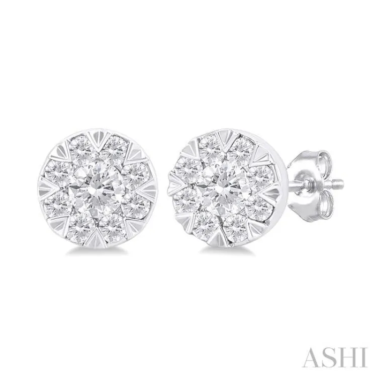 1/6 ctw Lovebright Petite Round Shape Round Cut Diamond Fashion Stud Earring in 10K White Gold