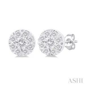 1/6 ctw Lovebright Petite Round Shape Round Cut Diamond Fashion Stud Earring in 10K White Gold