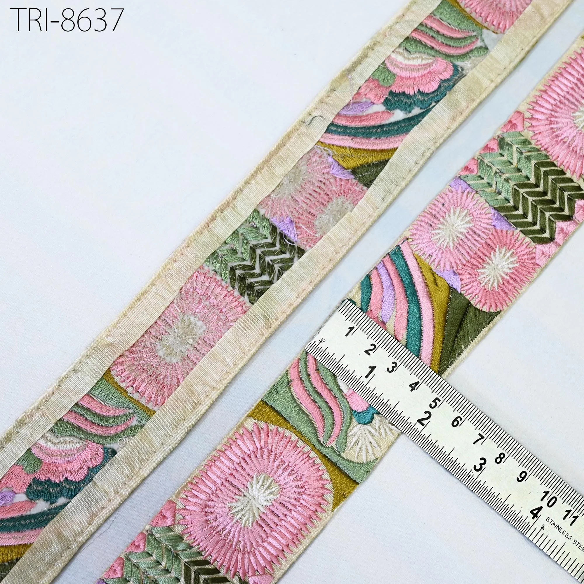 3 Yard Embroidery Pink Trim Embellishment Embroidered Fabric Saree Border Costumes Crafting Sewing Beach Bags Christmas Decorations 5Cm