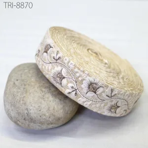 9 Yard Ivory Embroidery 3 cm Fabric Trim Cushion Covers Embroidered Saree Ribbon Sewing Craft Border Indian Wedding Dress Gown Tape