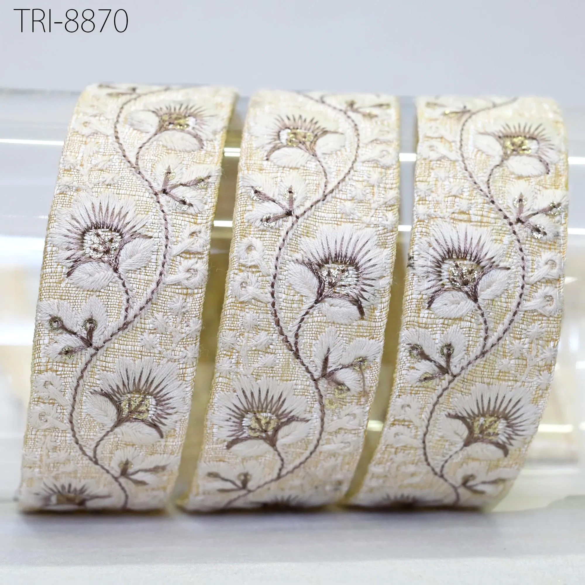 9 Yard Ivory Embroidery 3 cm Fabric Trim Cushion Covers Embroidered Saree Ribbon Sewing Craft Border Indian Wedding Dress Gown Tape