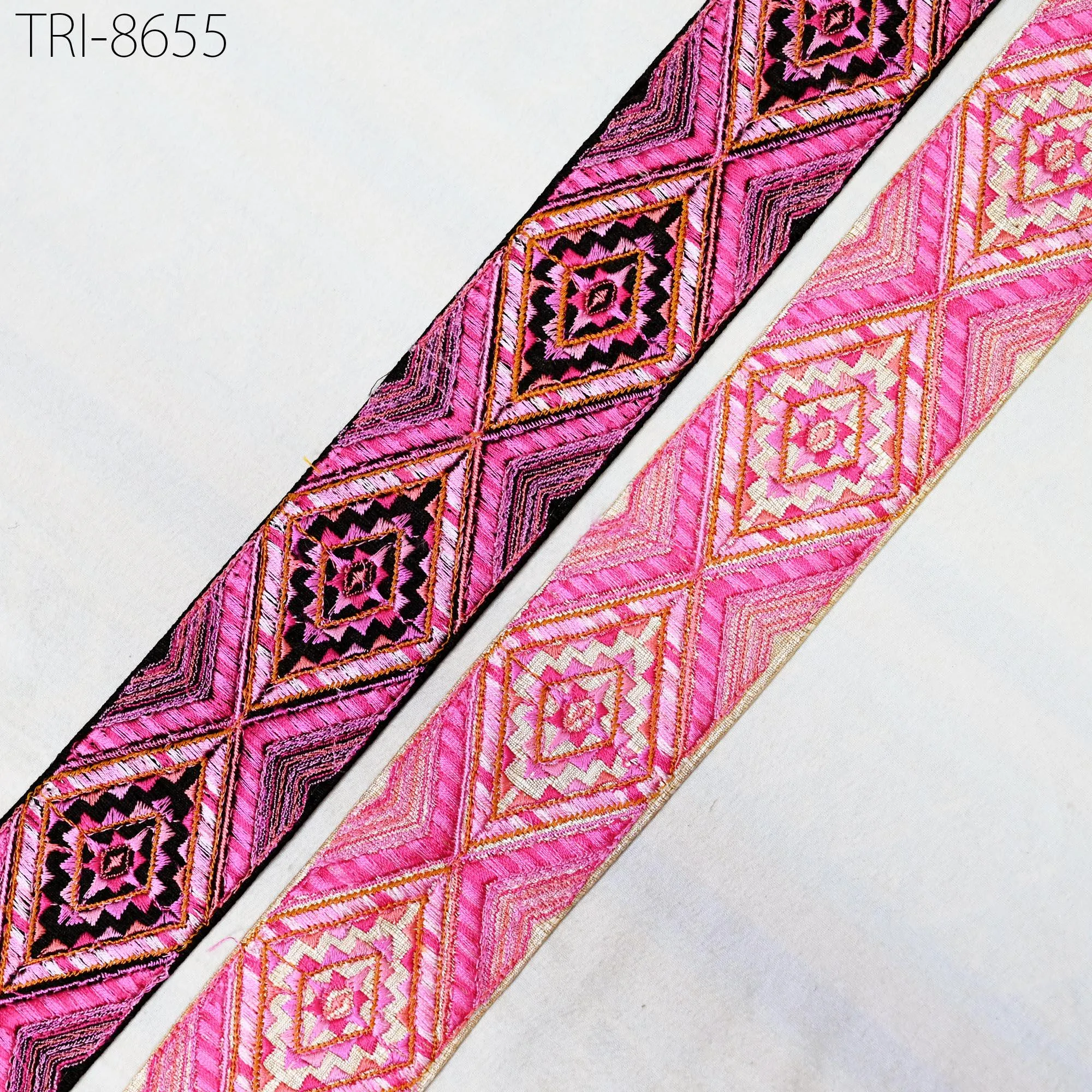 9 Yard Magenta Embroidered Saree Ribbon Embroidery 5 CM Trim Sari Border Embellishments Crafting Costumes Curtains Dog Collar Tote Bags