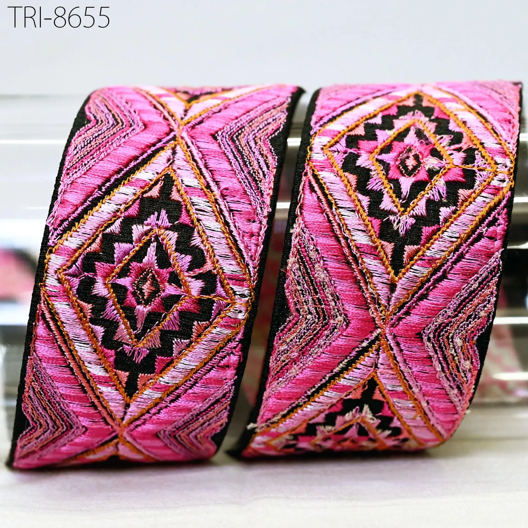 9 Yard Magenta Embroidered Saree Ribbon Embroidery 5 CM Trim Sari Border Embellishments Crafting Costumes Curtains Dog Collar Tote Bags