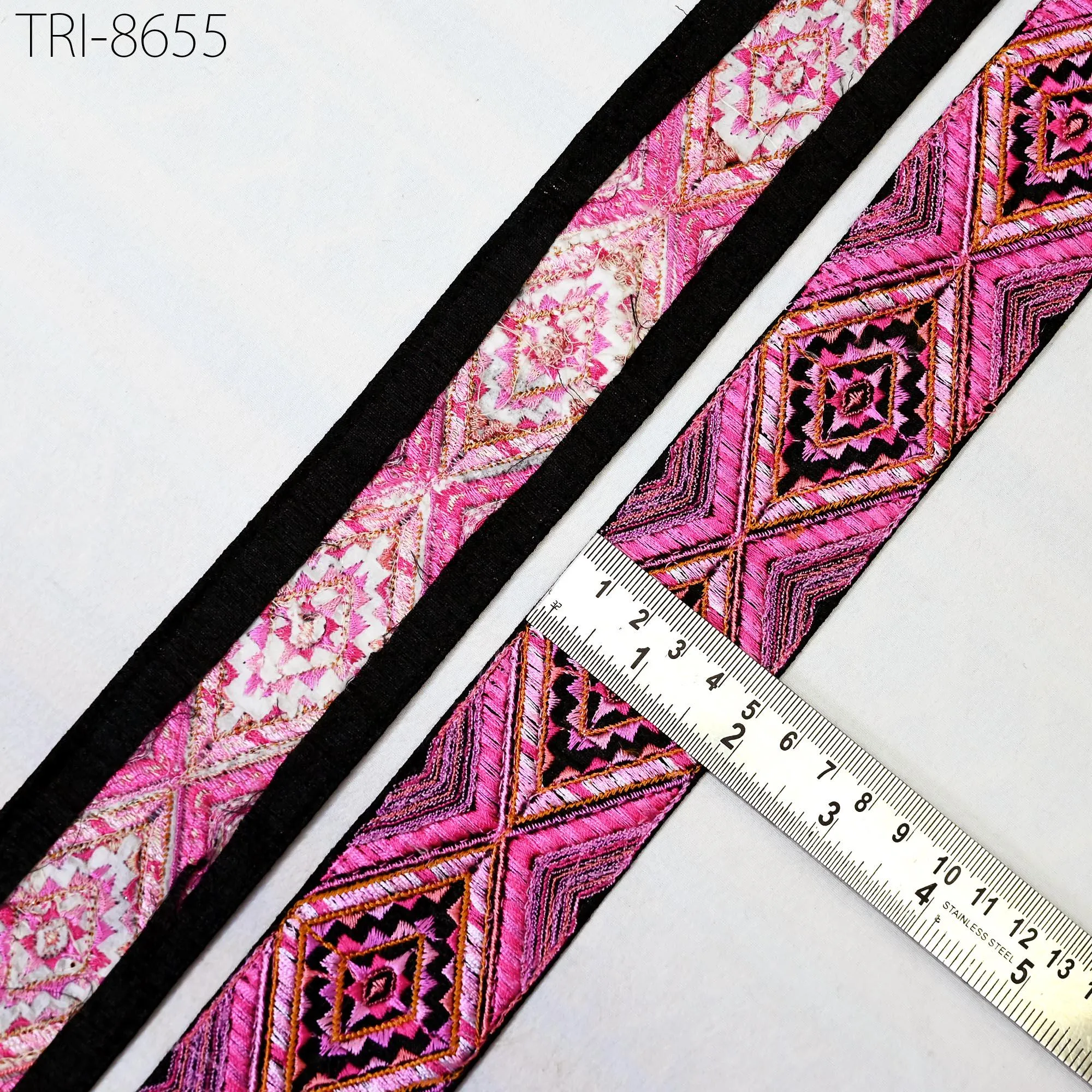 9 Yard Magenta Embroidered Saree Ribbon Embroidery 5 CM Trim Sari Border Embellishments Crafting Costumes Curtains Dog Collar Tote Bags