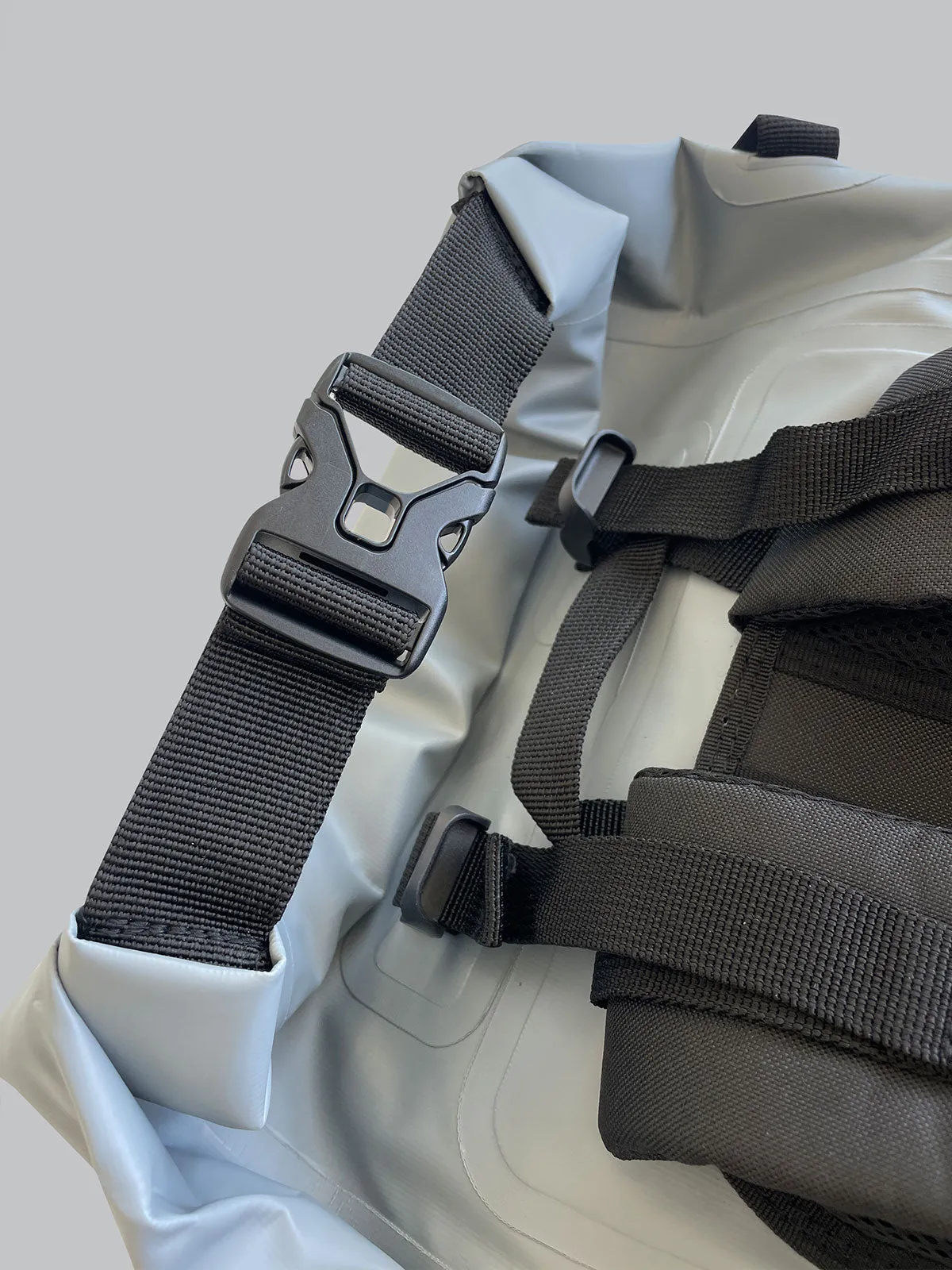 ANGLER TECH BACKPACK - GREY
