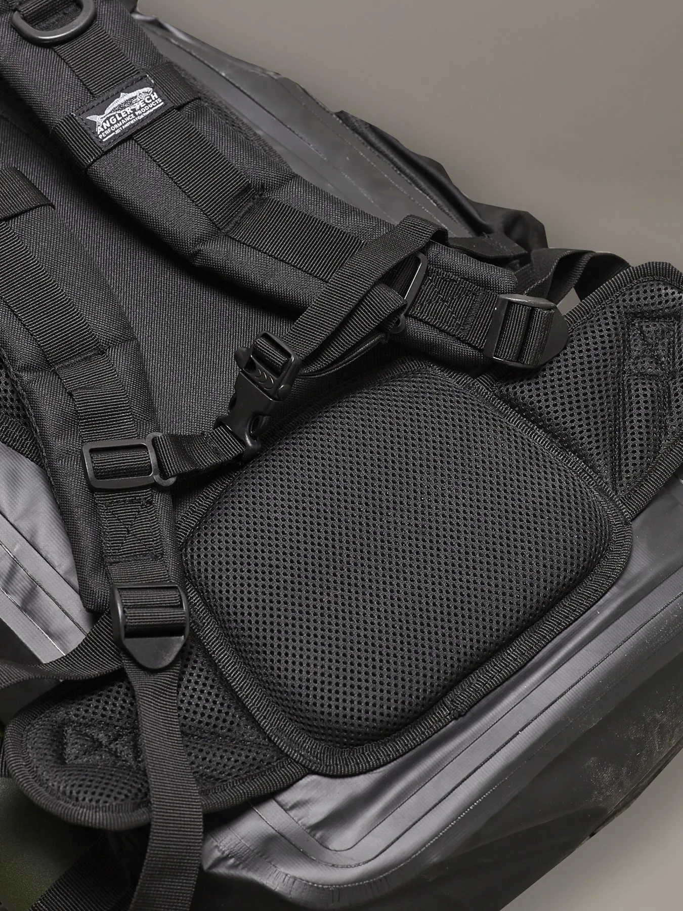 ANGLER TECH DRY BACKPACK - BLACK/GREY