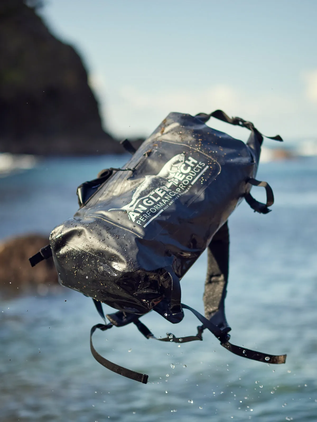 ANGLER TECH DRY BACKPACK - BLACK/GREY