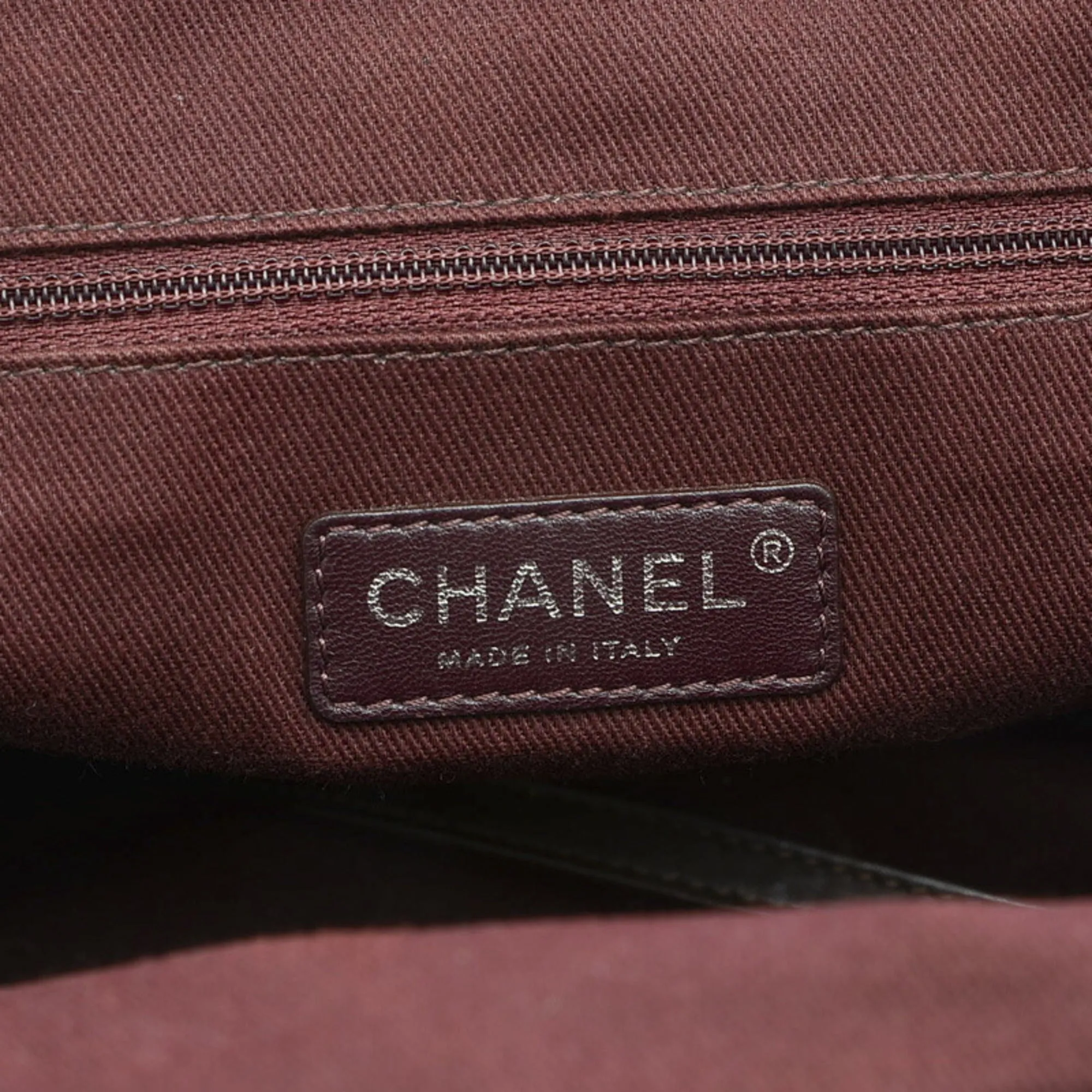 CHANEL Embroidery Graffiti Clasp Handbag Khaki A92791