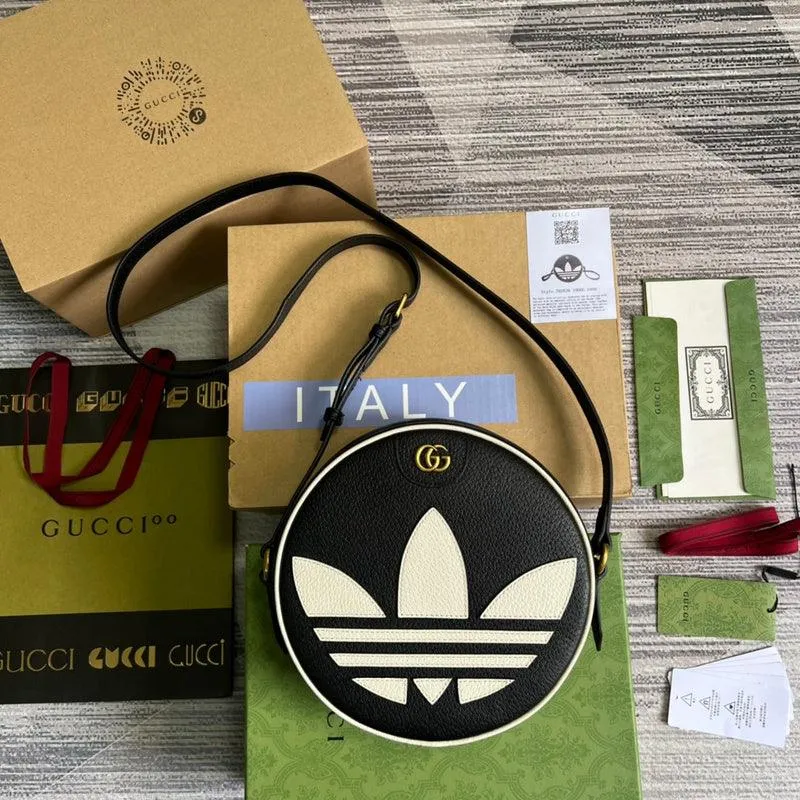 Charm - GG Bags - 1200