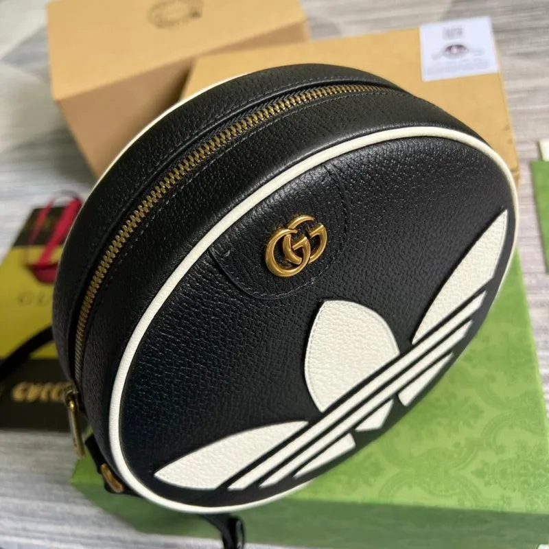 Charm - GG Bags - 1200