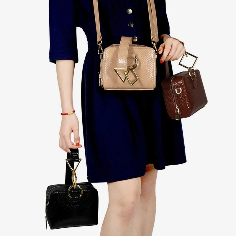 CM-BG122653 Women Elegant European Style Geometric Versatile Shoulder Bag - Khaki