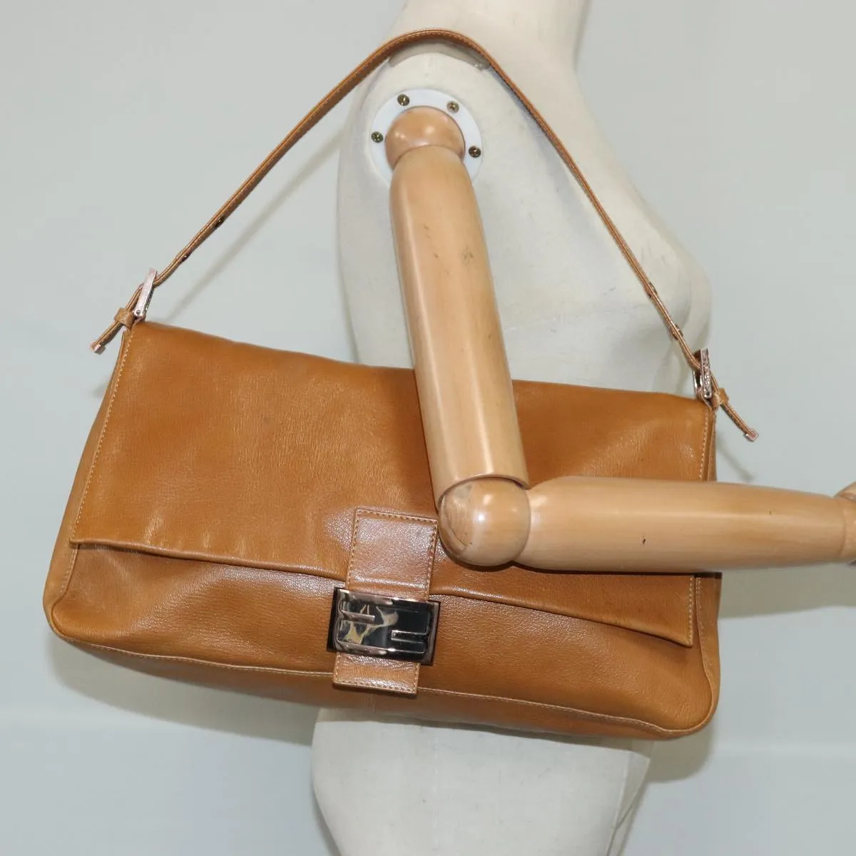 FENDI big Mamma bucket Shoulder Bag Leather Brown