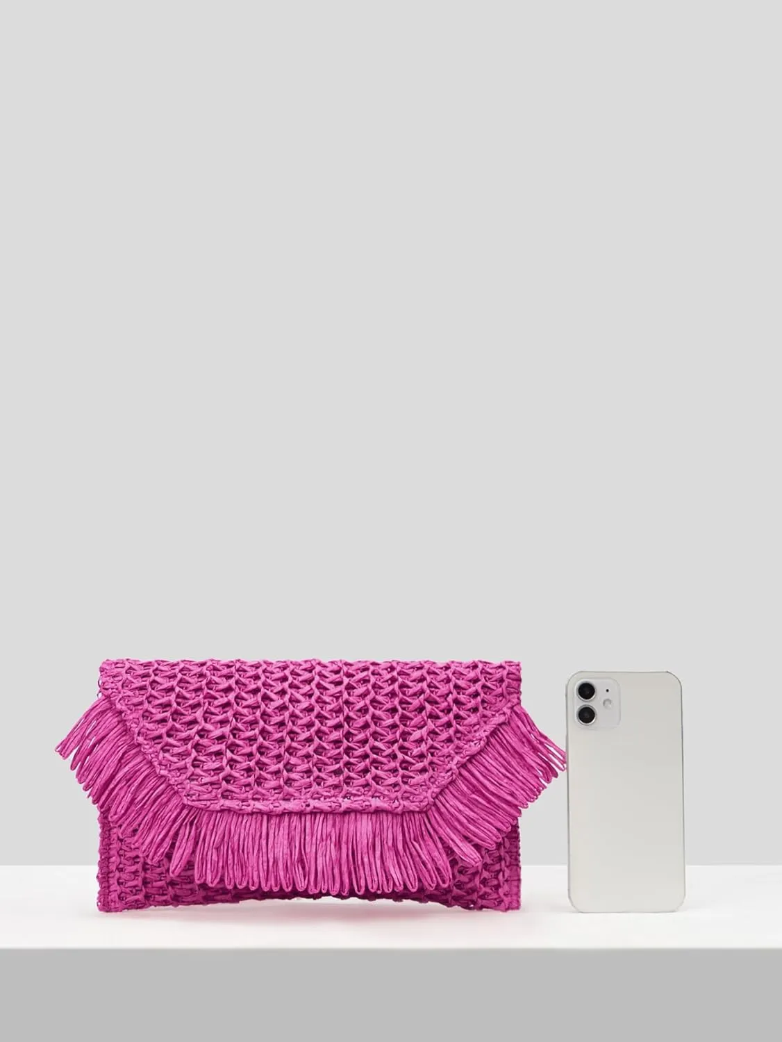 Floerns Women's Woven Straw Envelope Fringe Trim Rattan Beach Clutch Handbag