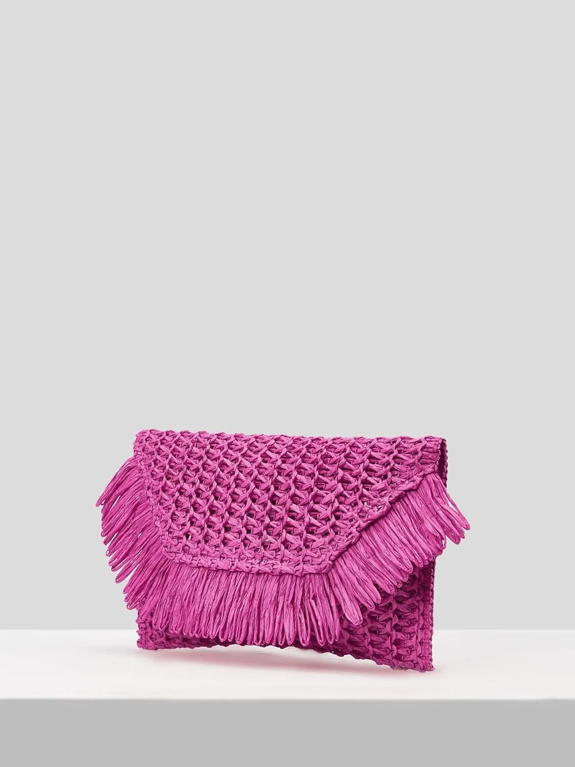 Floerns Women's Woven Straw Envelope Fringe Trim Rattan Beach Clutch Handbag