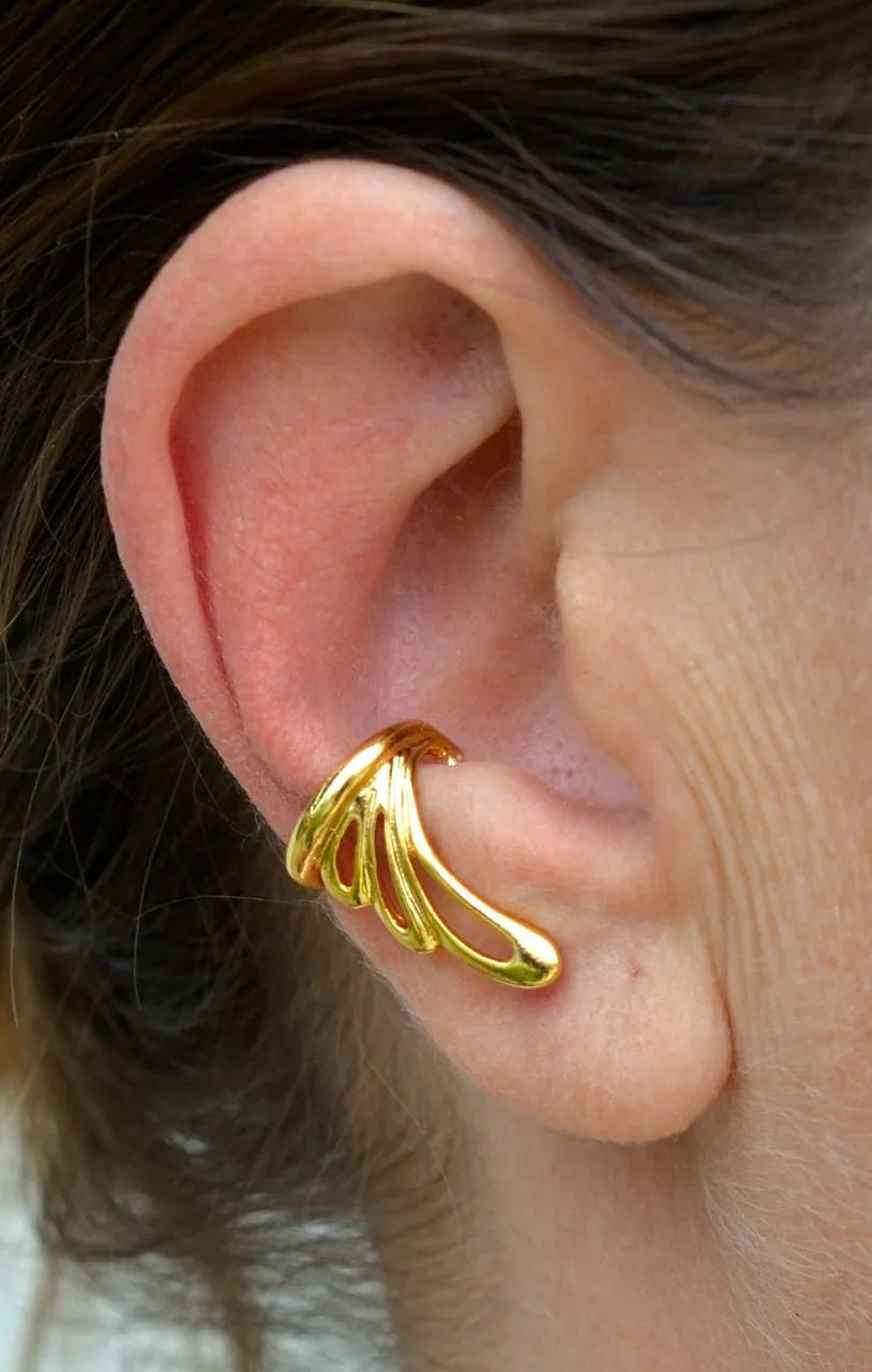 Gold Flowy Wing Ear Cuff – Elegant Non-Piercing Jewelry