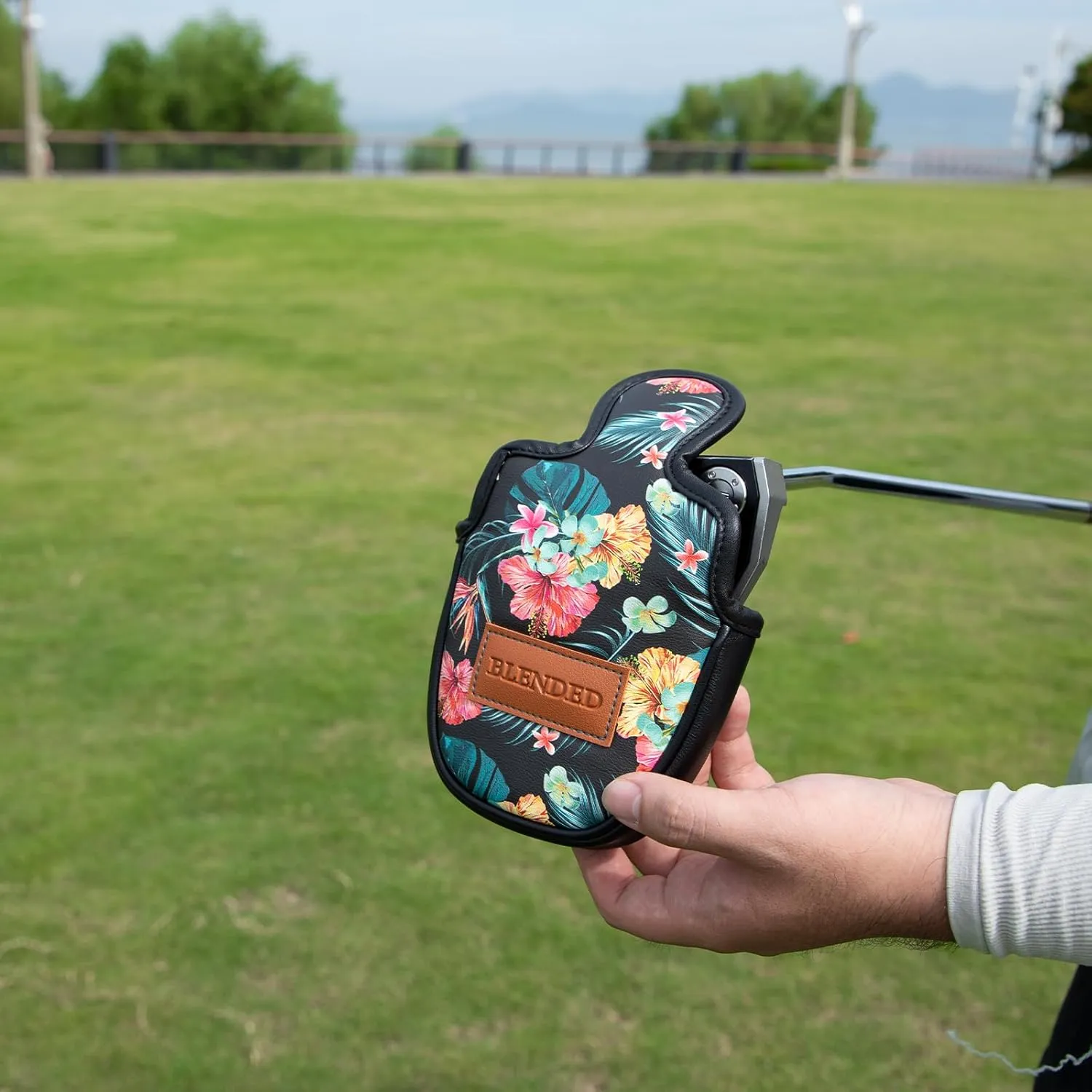 Golf Club Covers Black Putter Cover Driver Covers Fairway Wood Headcover Hybrid Covers 3 Wood Headcovers Leather Mallte Putter Cover Golf Headcover for All Brand
