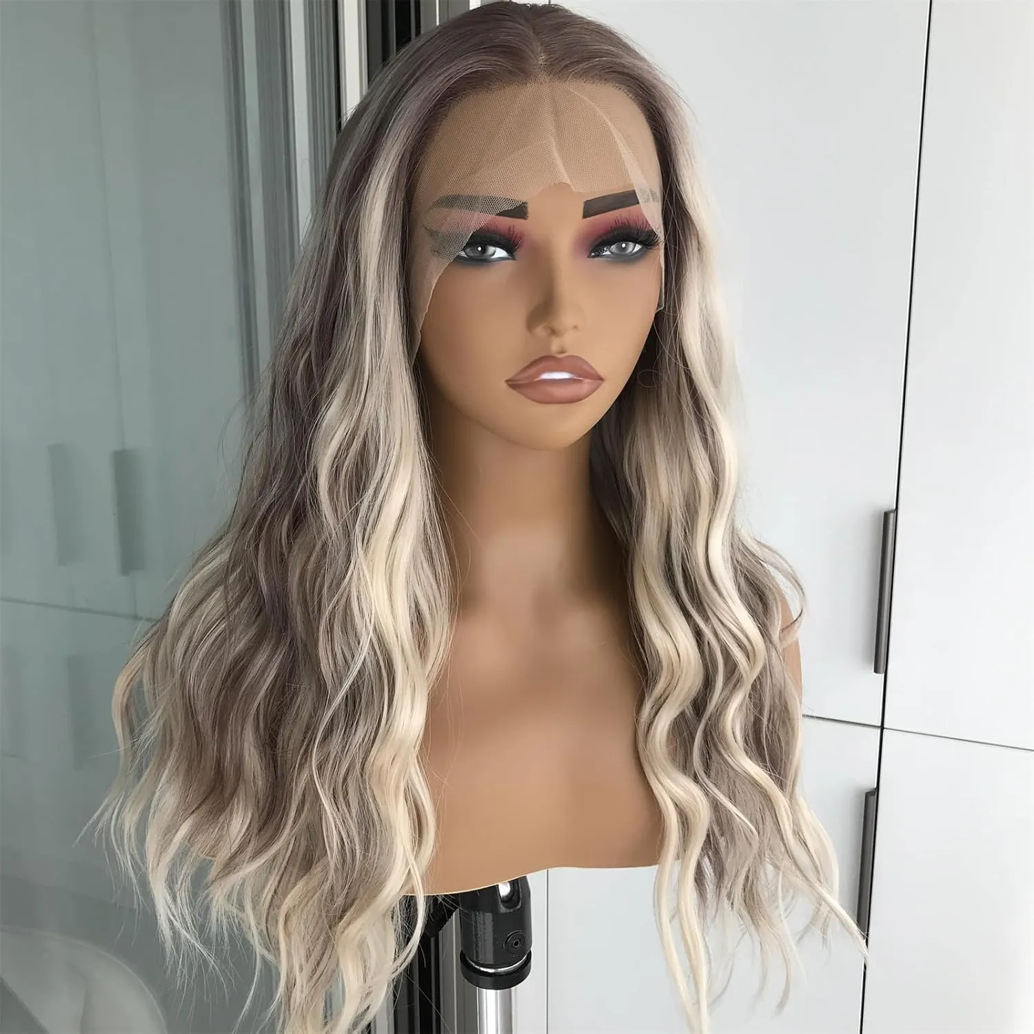 Highlight Blonde Wig Loose Wave 13x4 Synthetic Lace Front Wig for Women Middle Part Pre Plucked Hairline Ombre Curly Shoulder Length Fiber Wig 18inch