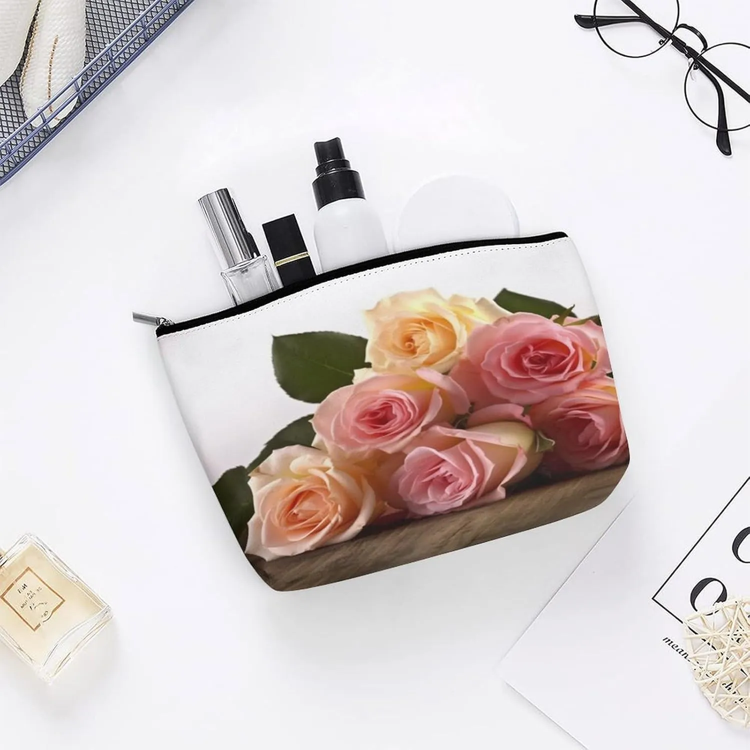 Large Capacity Makeup Bags for Women Portable Leather with Zipper Travelling Makeup Bag Roses Flower Printed