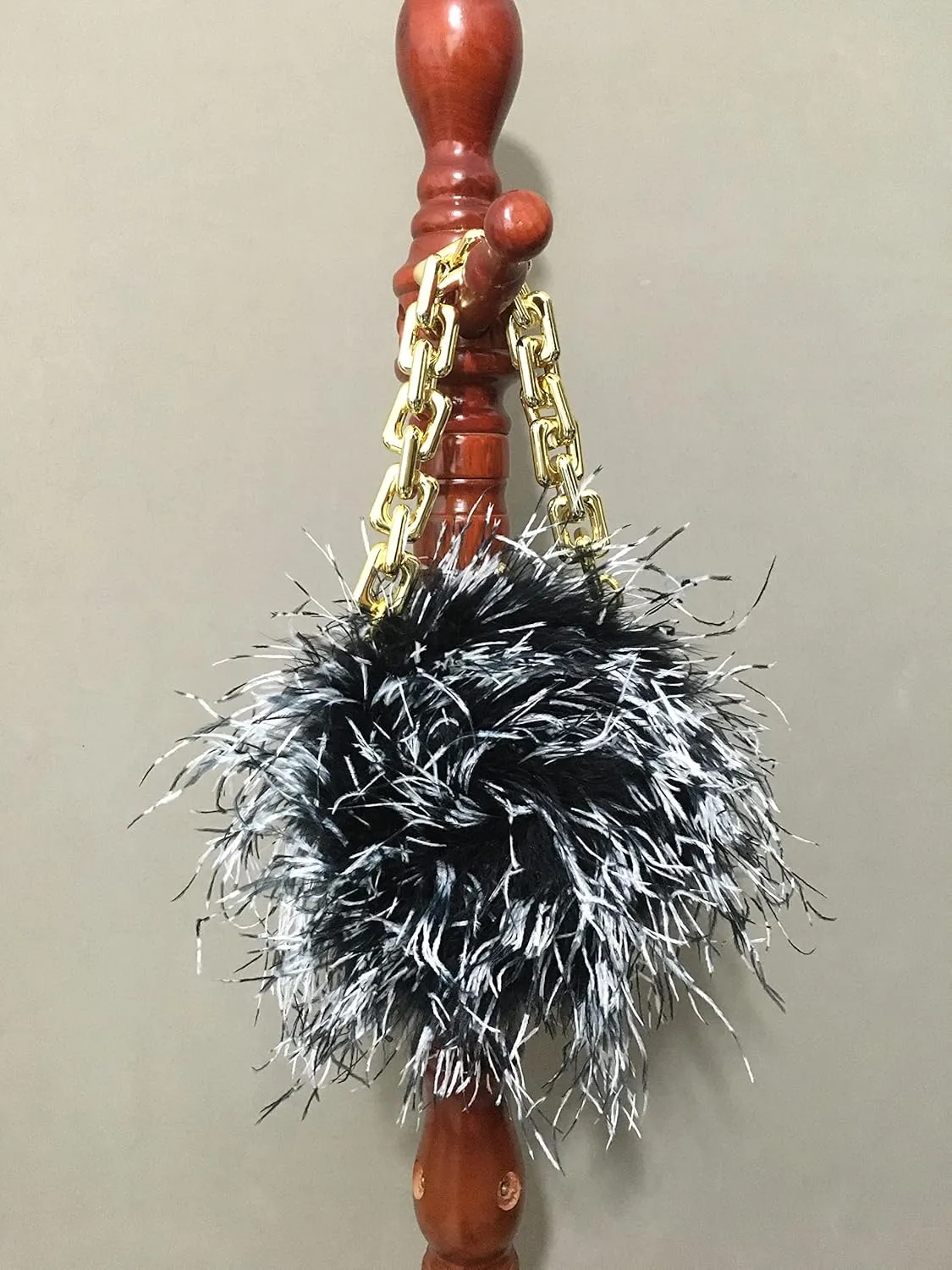 LVCOMEFF Women Ostrich Feather Mini Handbag Purse with Big Gold Chain for Party Fluffy Plush Luxurious