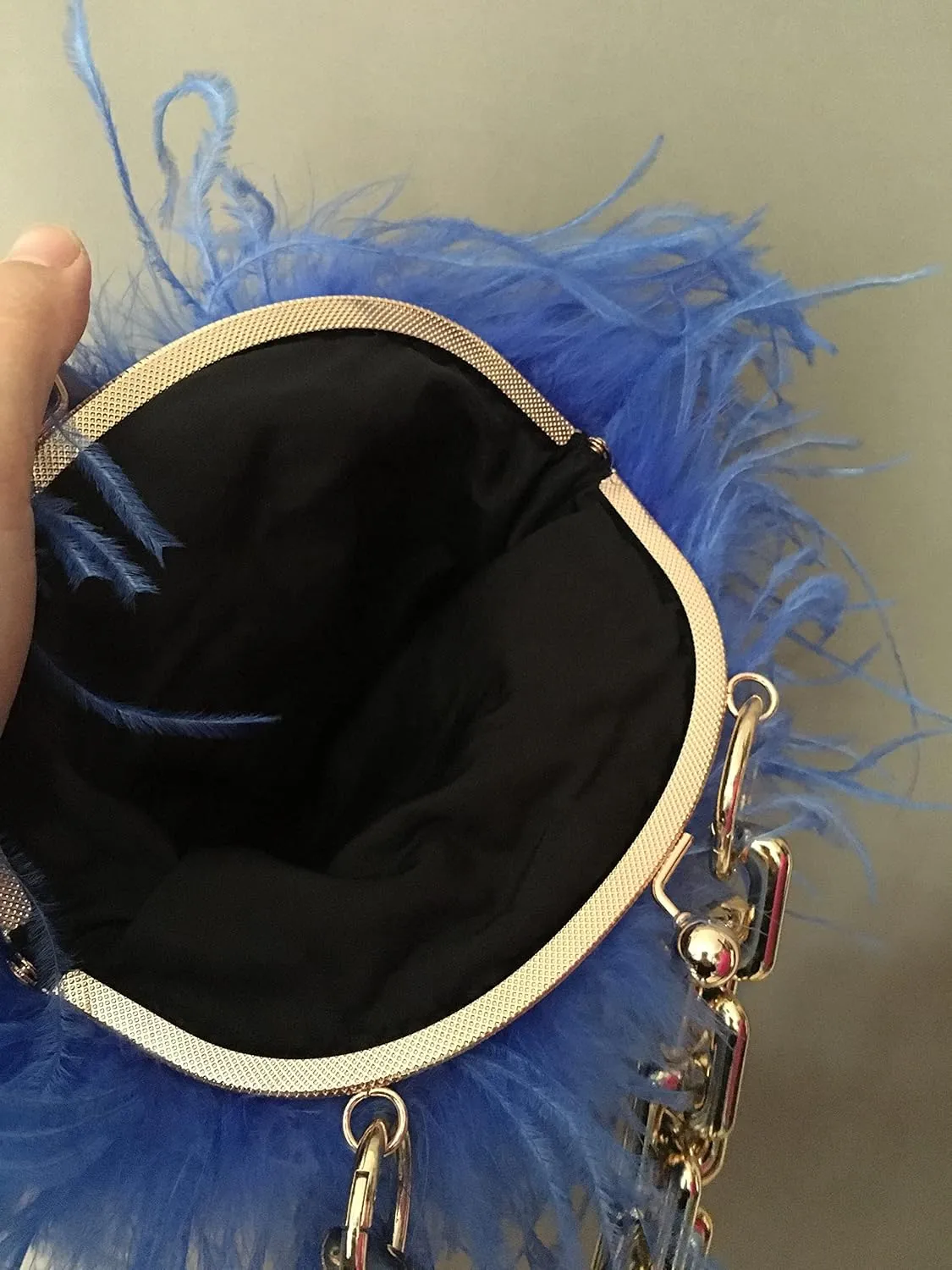 LVCOMEFF Women Ostrich Feather Mini Handbag Purse with Big Gold Chain for Party Fluffy Plush Luxurious