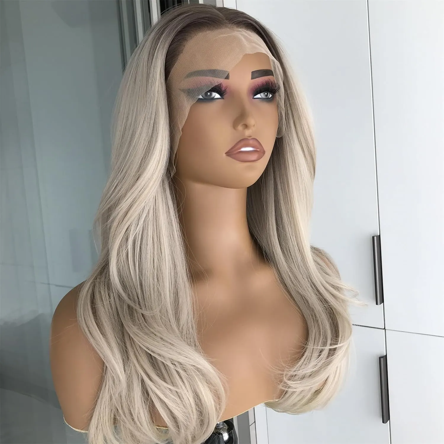 Ombre Blonde Wig Lace Front Wig with Pre plucked Glueless Synthetic Lace Wigs for Women Shoulder Length Ash Blonde Wig Layered Straight Wigs with Dark Roots Dairly Use Wig 20inch