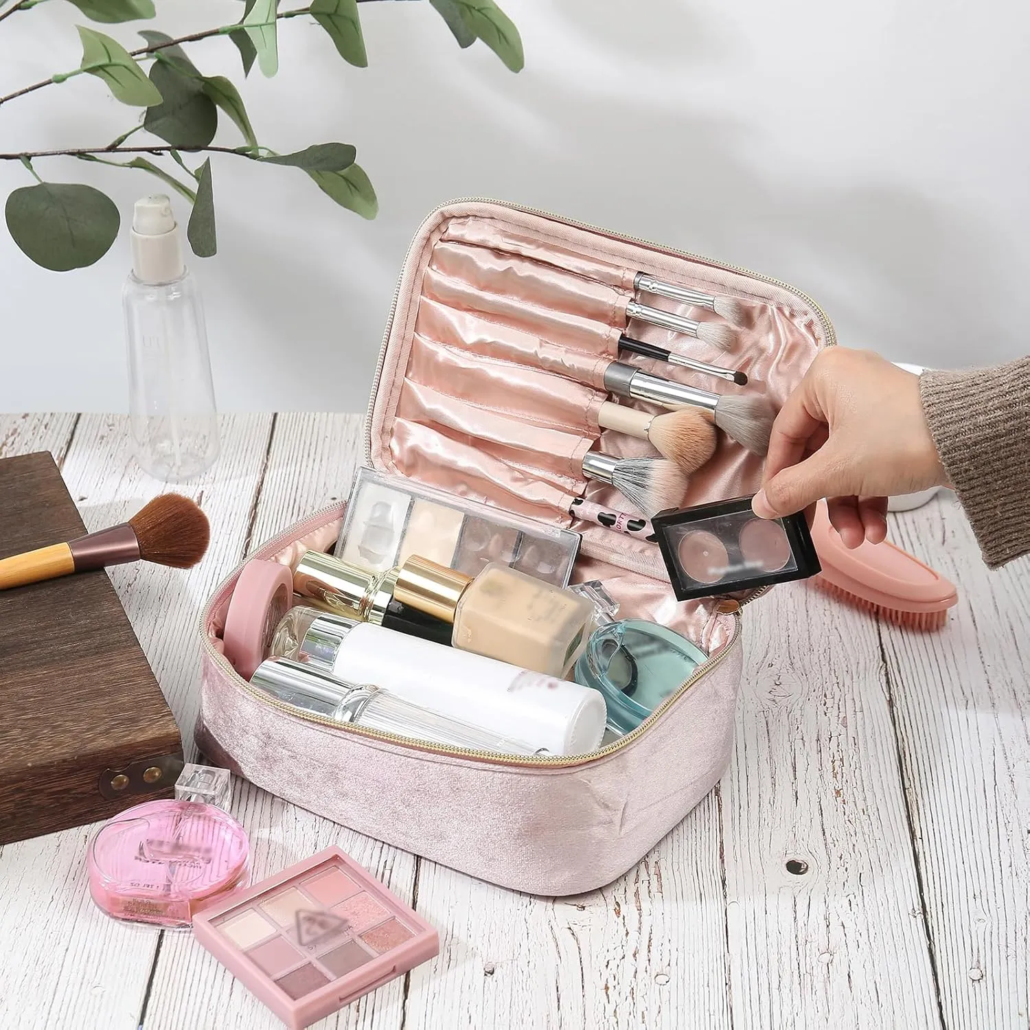 Personalized Name Makeup Bag with Birth Flower, Custom Travel Make Up Organizer Cosmetic Brush Bags Case for Women (Style 1)