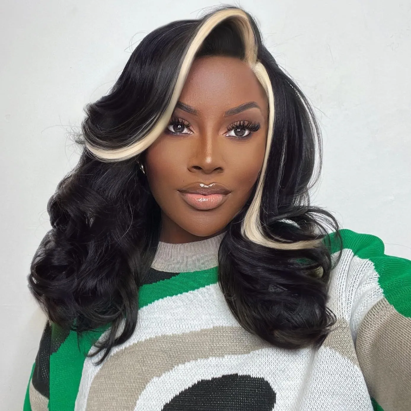 Quick Short Wavy Bob Style Wig with Side Part - Curly Wavy Body Wave, Glueless Lace Part Synthetic Wig, Shoulder Length, Black with Highlight Blonde (16 Inch)