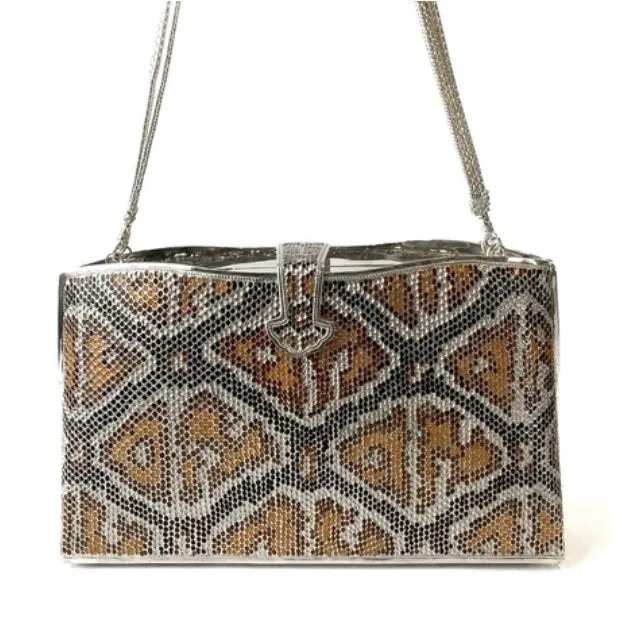 Shoulder Bag Naga pattern, 92.5% pure silver.