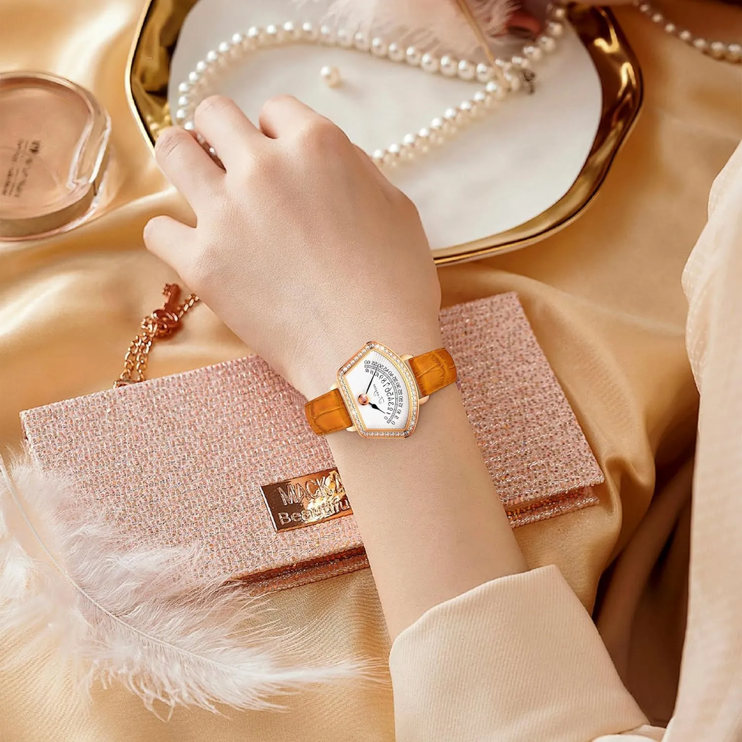 T-ENGINE Wrist Watches for Women,Ladies Quartz Wrist Watches Leather Band,Fan-Shaped Dial Surface Diamond Small Watches for Women ﻿