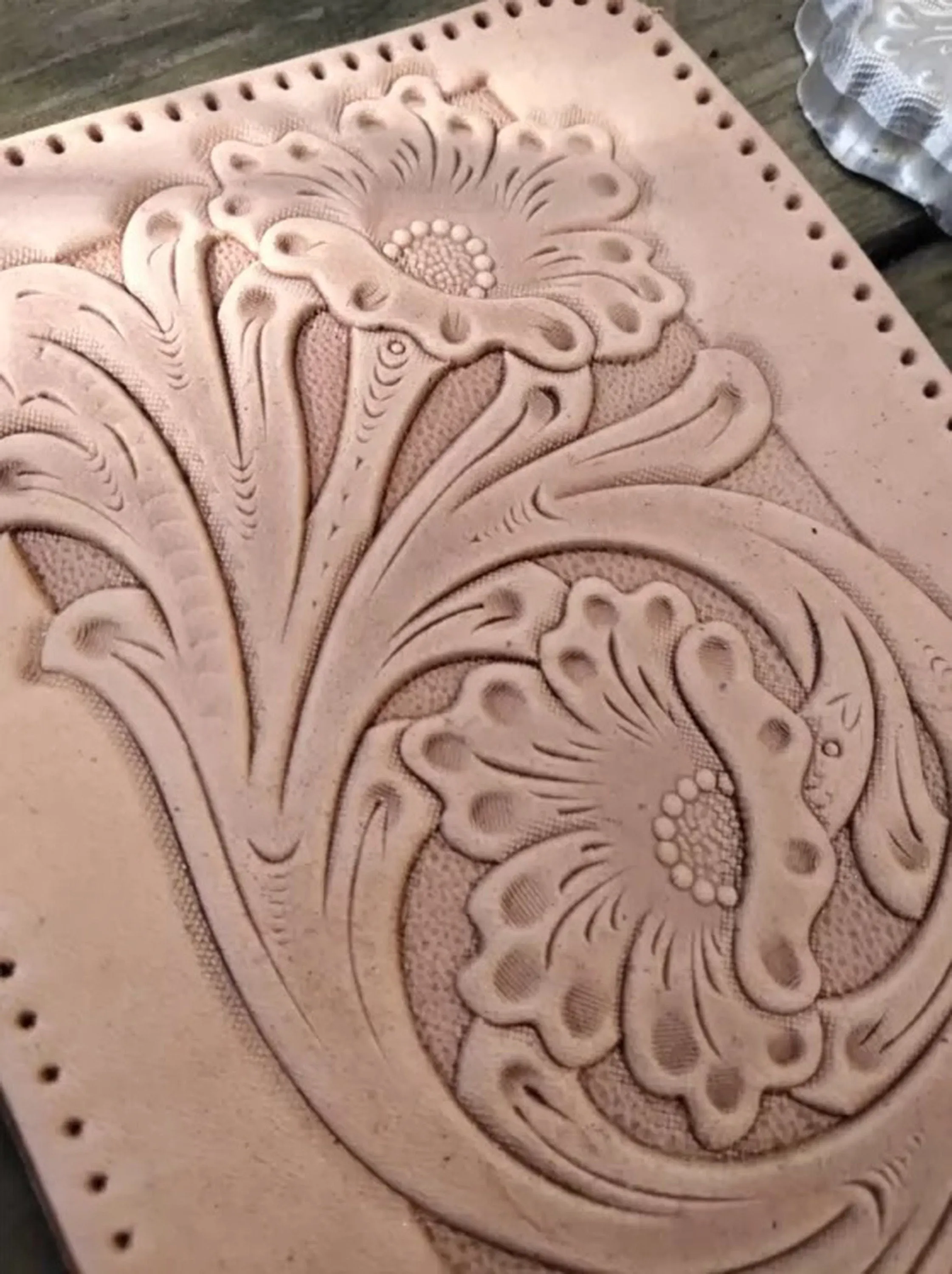 Tang grass pattern Manchi pattern embossing mold, leather carving style, special cloth pattern for handmade flower leather stamp
