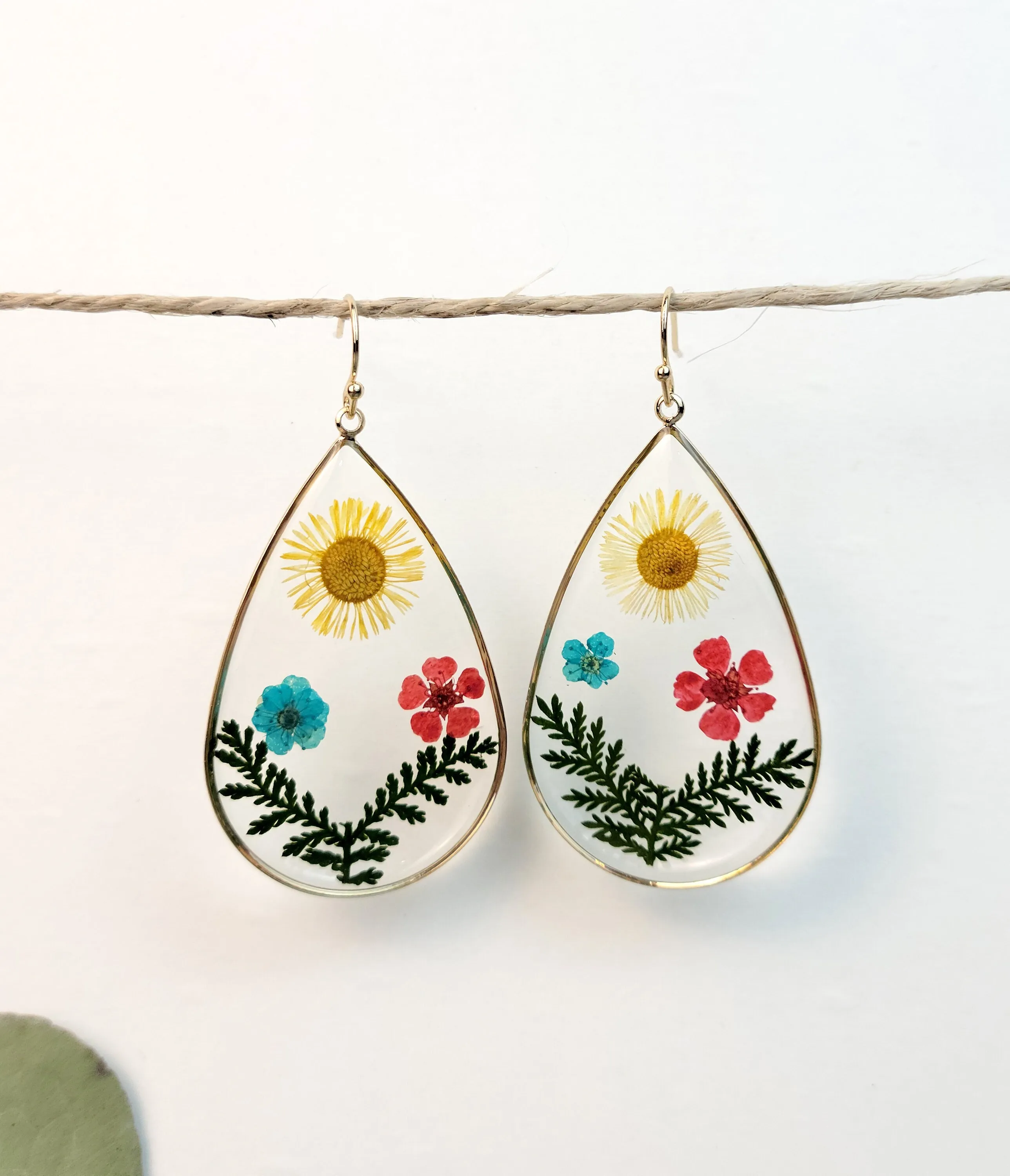 Tear drop  Daisy and Multi Pressed Flower Earrings for her, for gift