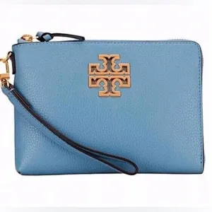 TORY BURCH BRITTEN LEATHER ZIP WRISTLET POUCH IN BLUE CLOUD