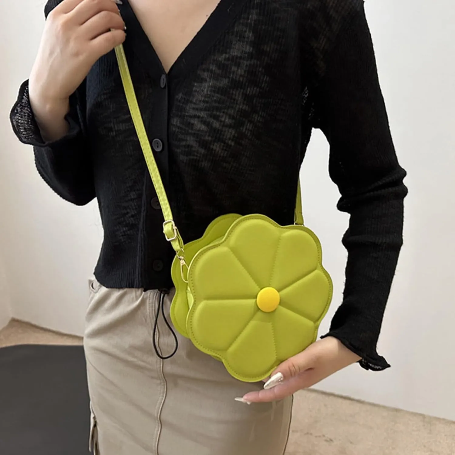 Trendy Flower Shaped PU Leather Crossbody Bag with Adjustable Strap Shoulder Purse Satchel for Women and Girls
