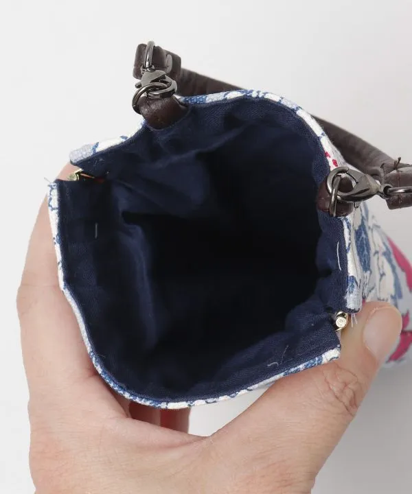 WAKA Pouch