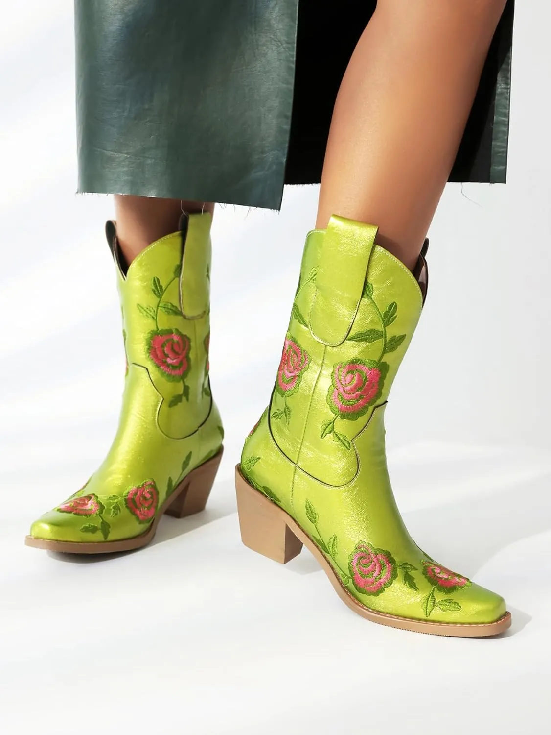Western Cowboy Boots for Women – Embroidered Floral PU Leather Mid-Calf Boot with Chunky Heel, Slip-On Design, Comfortable Padded Insole for All Seasons