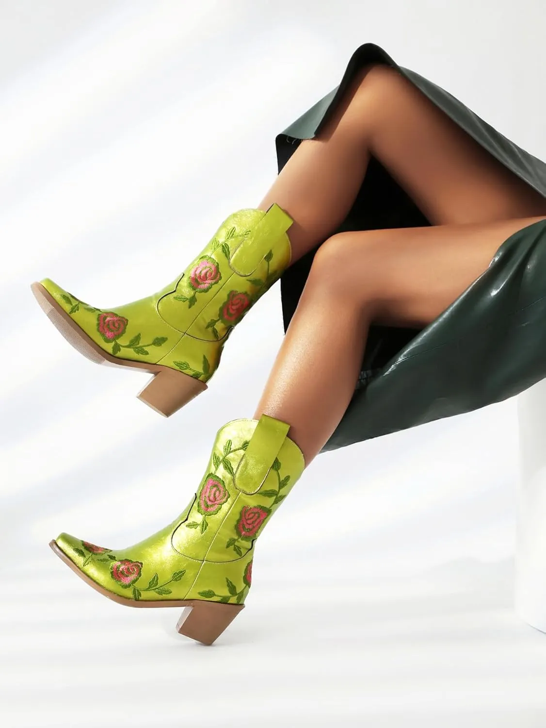 Western Cowboy Boots for Women – Embroidered Floral PU Leather Mid-Calf Boot with Chunky Heel, Slip-On Design, Comfortable Padded Insole for All Seasons