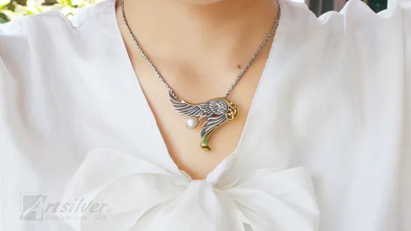 Wings in Open Orientation Style - KS 007