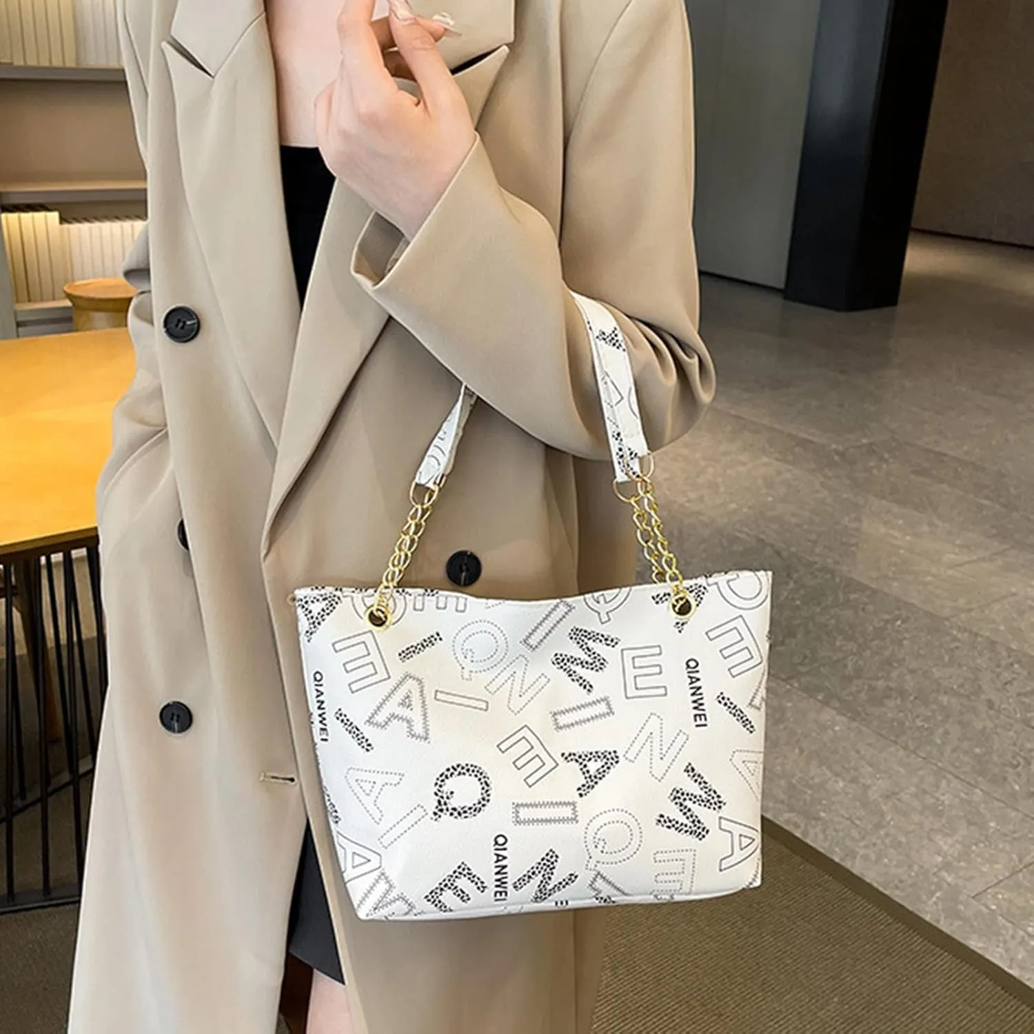 Women's Fall Winter Shoulder Bag PU Letter Print Large Capacity Waterproof High Load-bearing Durable Handbag