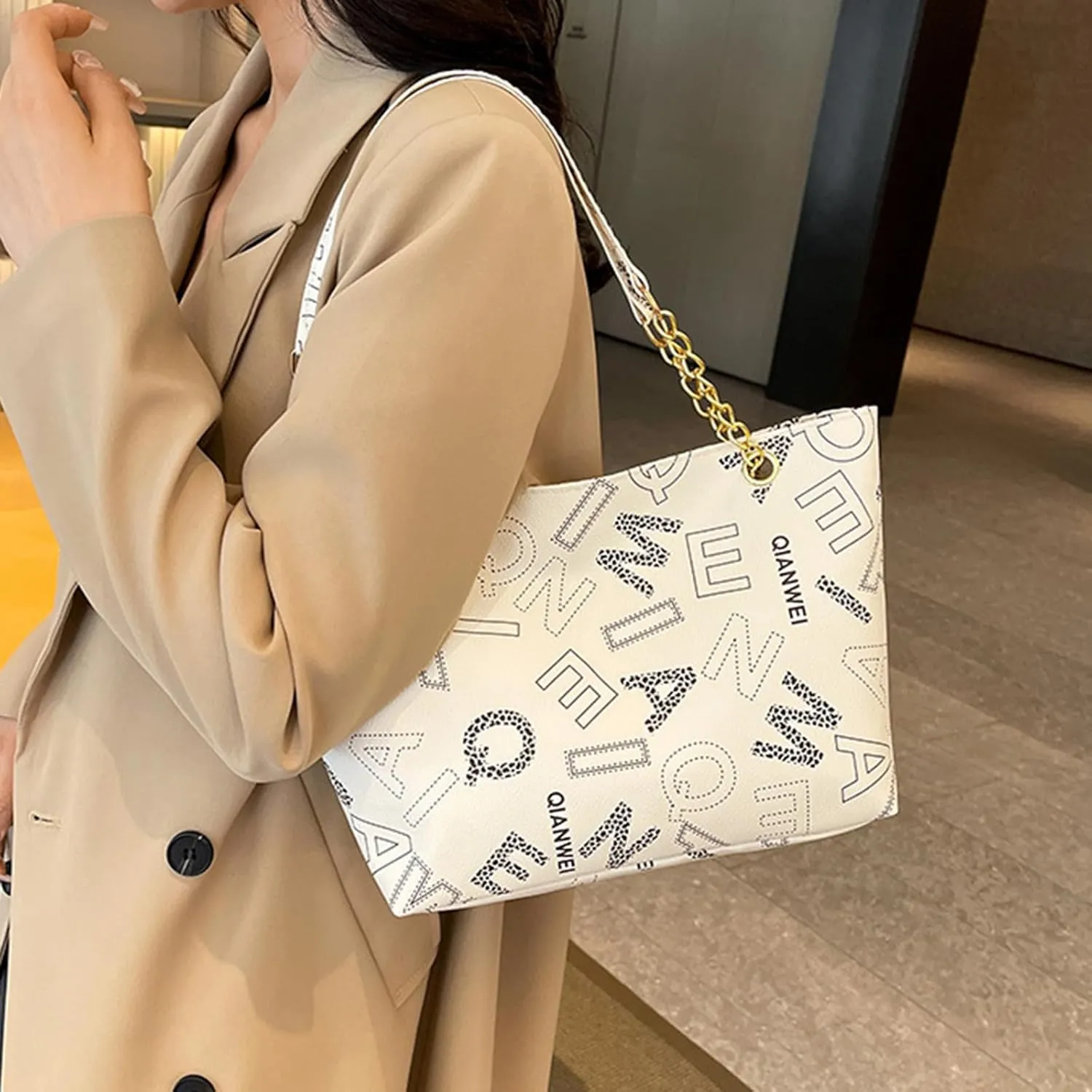 Women's Fall Winter Shoulder Bag PU Letter Print Large Capacity Waterproof High Load-bearing Durable Handbag