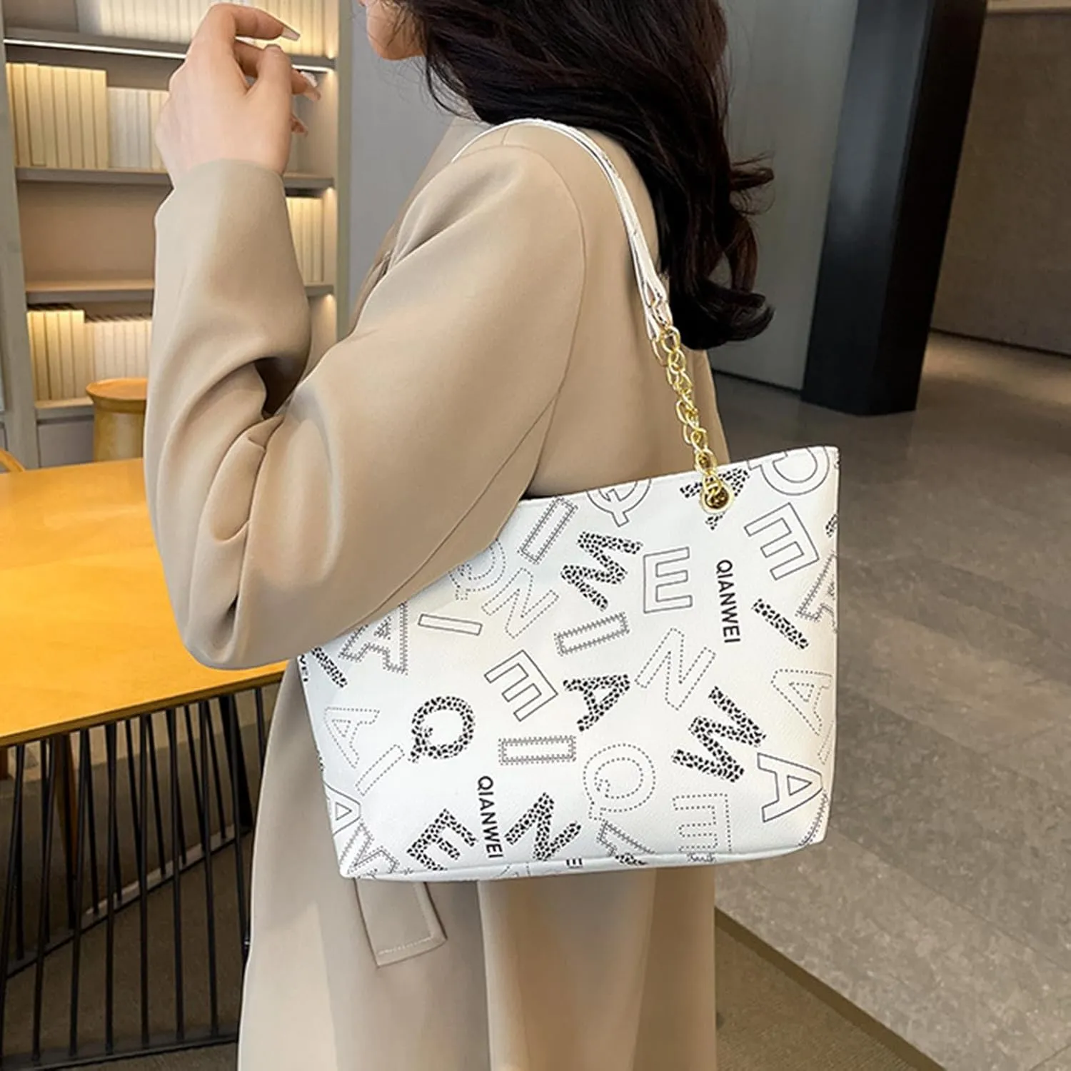 Women's Fall Winter Shoulder Bag PU Letter Print Large Capacity Waterproof High Load-bearing Durable Handbag